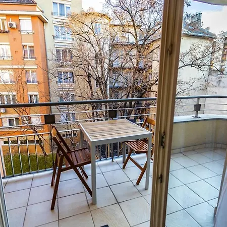 Sunny Nest At Oradea Square * 부다페스트