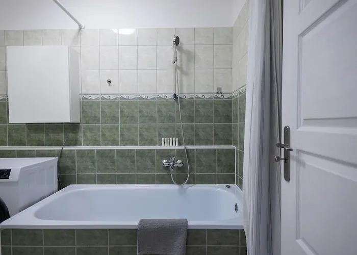 Appartement Sunny Nest At Oradea Square *